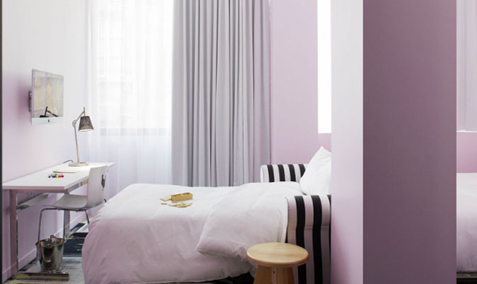 Purple Mama Shelter hotel room